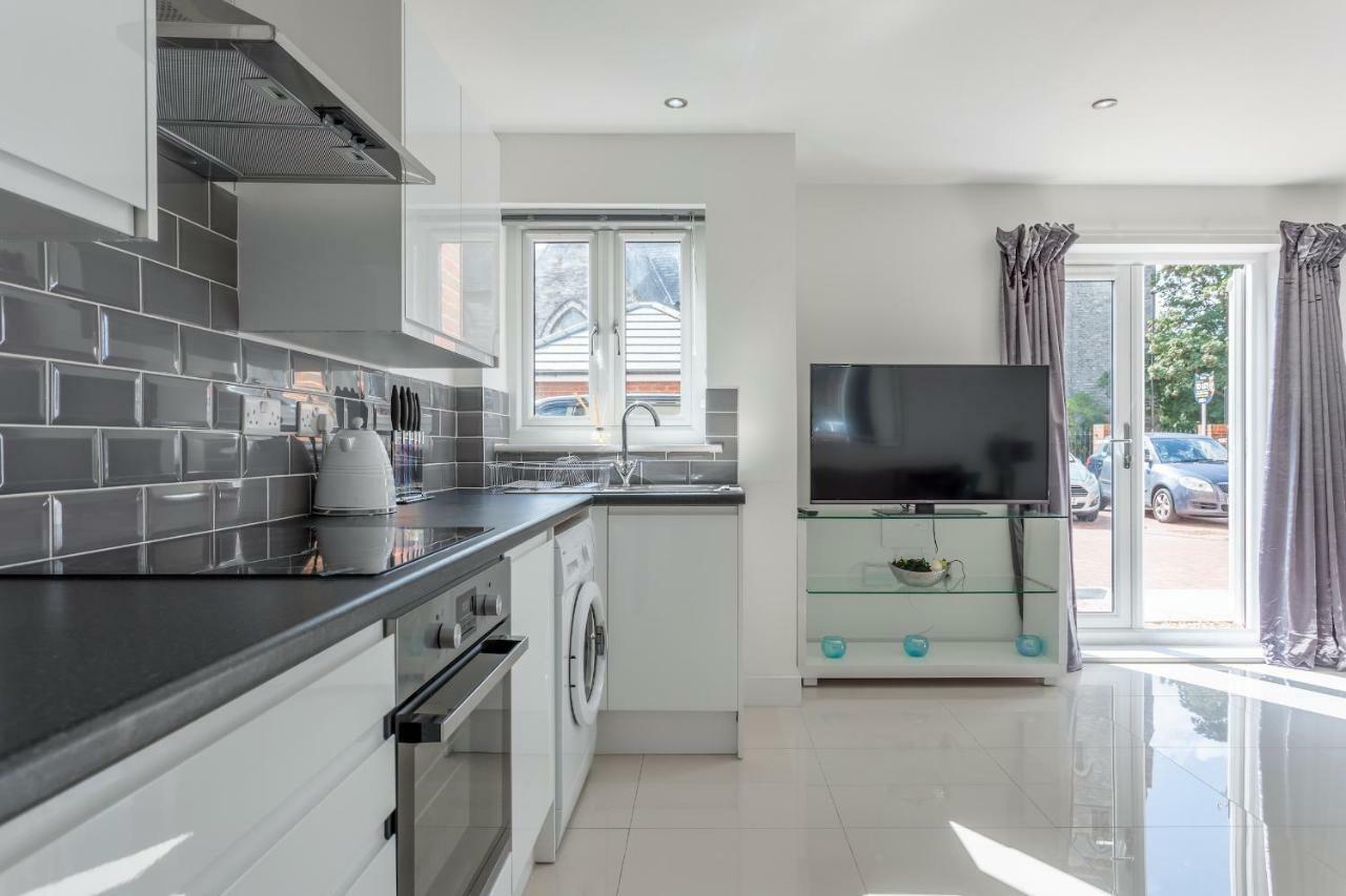 Spire View Apartments Southampton Ngoại thất bức ảnh