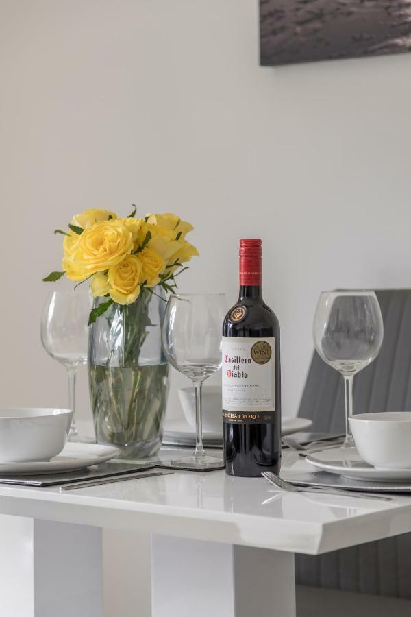 Spire View Apartments Southampton Ngoại thất bức ảnh