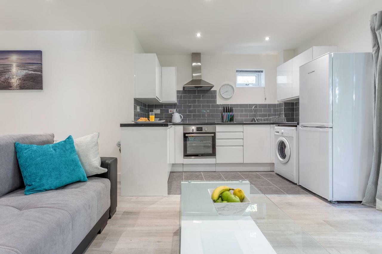 Spire View Apartments Southampton Ngoại thất bức ảnh